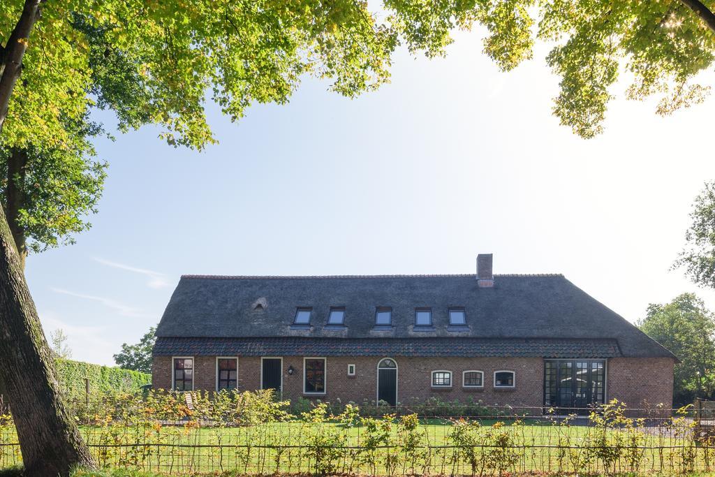 Bed&Breakfast Karakter Den Dungen Rum bild